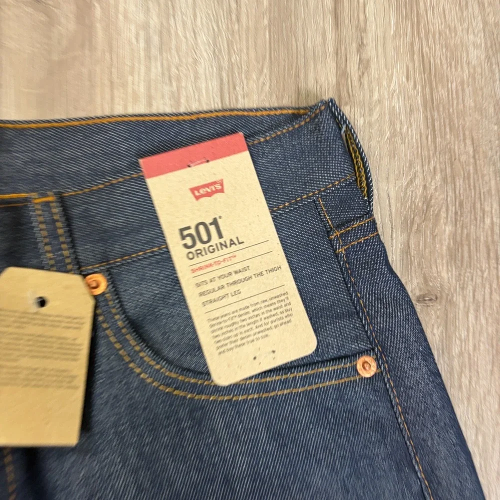 NWT Levi's 501 Shrink to Fit Jeans 34x30 Dark Wash 100% Cotton Button Fly